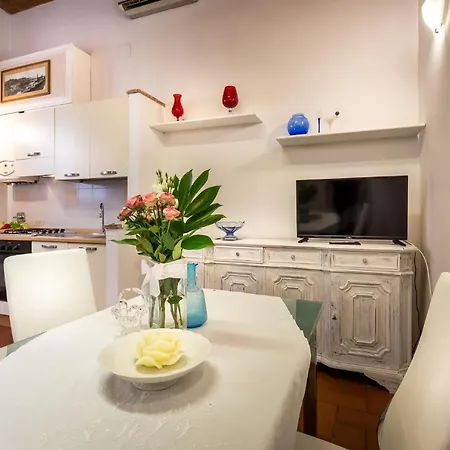 Pignone By Mmega Apartment Florence